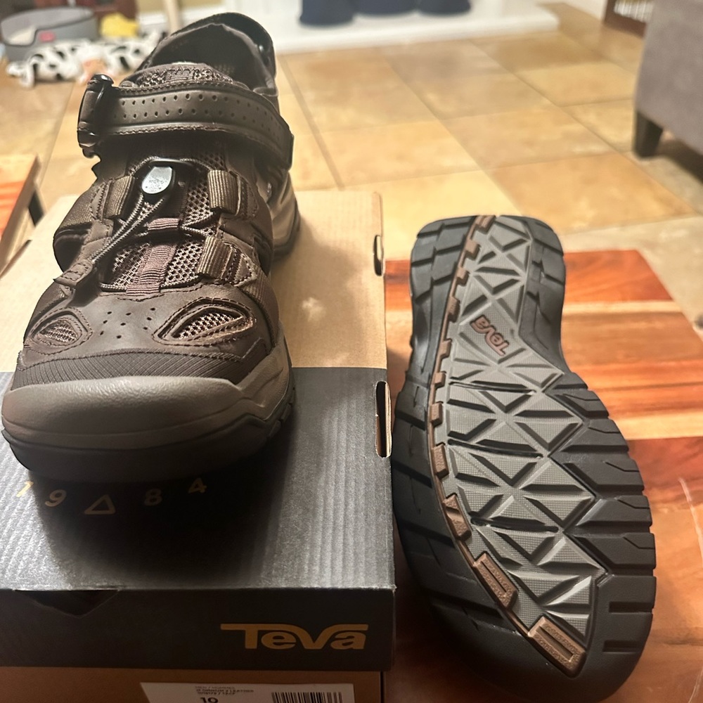 Teva men’s sandals - brand new